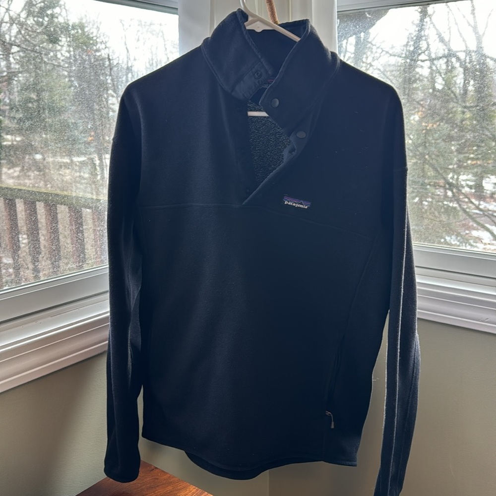 Patagonia mens 1/4 snap better sweater size M like new black 2 front zip pocket